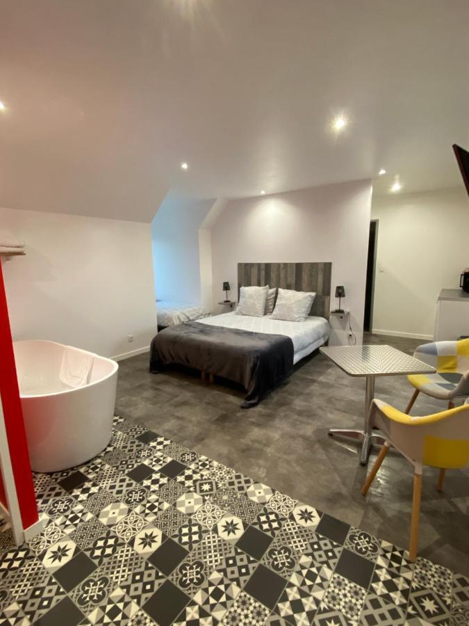 Aux Charmes Bed and Breakfast Isques Εξωτερικό φωτογραφία